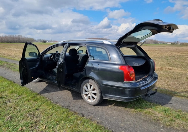 Toyota Avensis cena 7500 przebieg: 266874, rok produkcji 2004 z Nekla małe 37